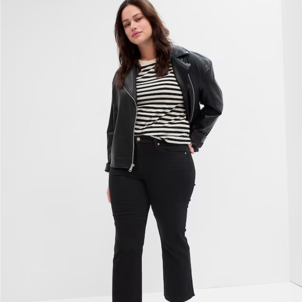 Gap Factory Mid-Rise Kick Flair Denim: Black